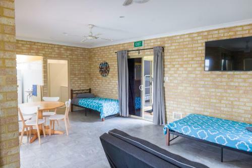 Albergue Lancelin Lodge