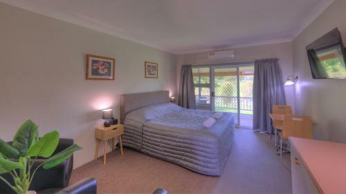 Jacaranda Motor Lodge