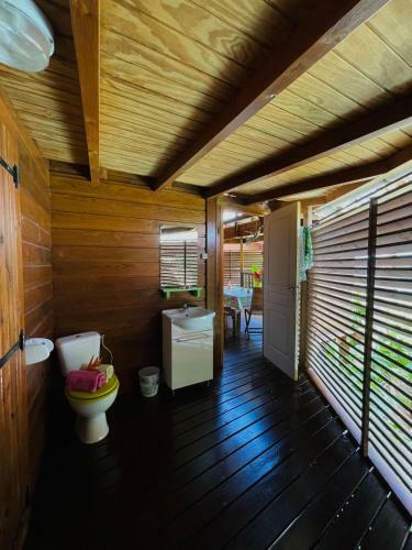 Les Lodges Des Hauts de Deshaies Bungalow Tobago