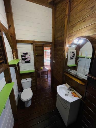 Les Lodges Des Hauts de Deshaies Bungalow Tobago