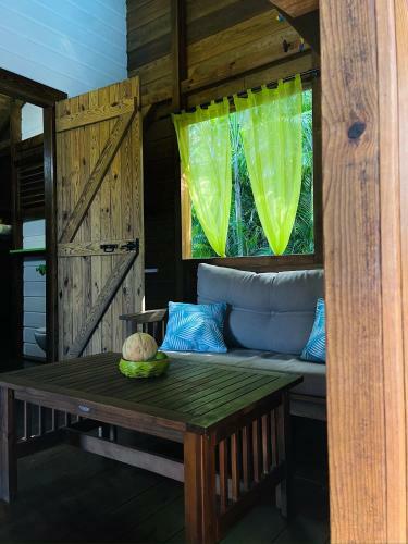 Les Lodges Des Hauts de Deshaies Bungalow Tobago