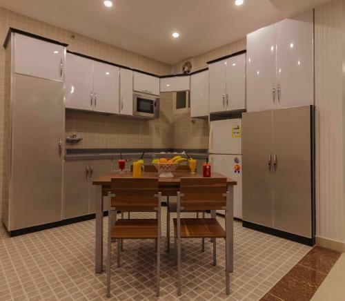 Nukhbat Almakan Apartment Hotel