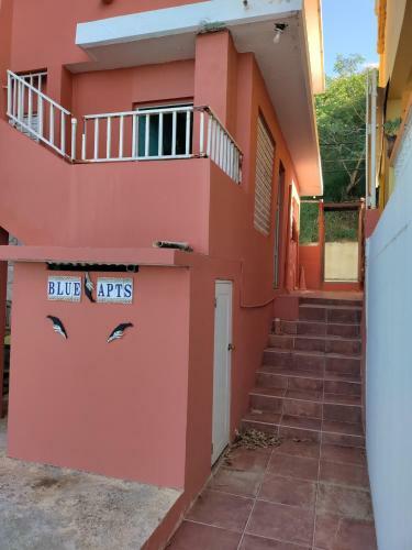 Whales Apartment