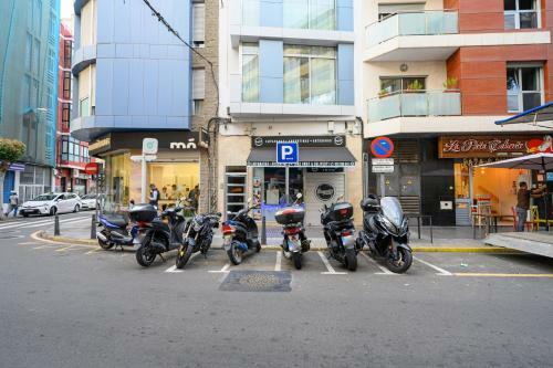 Apartamento Luxurious Apt - Side Sea Views - Aircon