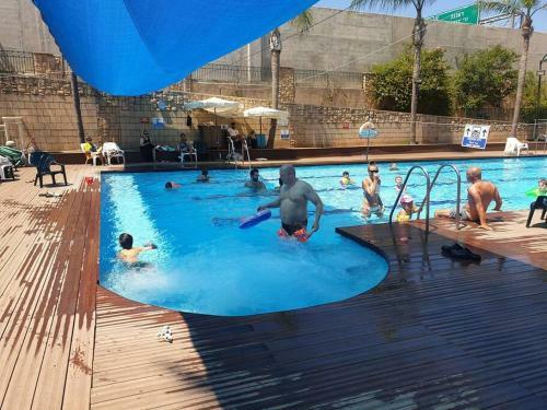 Quiet & Comfortable Apartment In Raanana