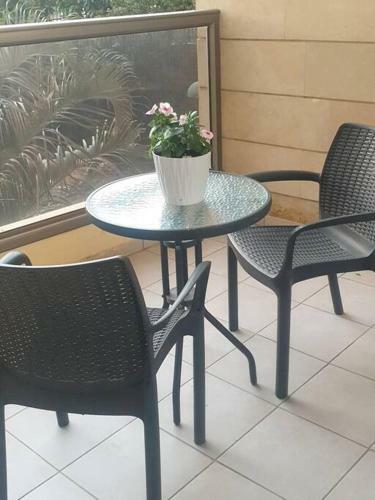 Quiet & Comfortable Apartment In Raanana