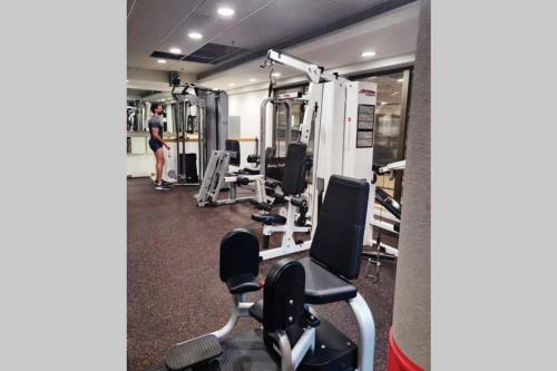 Stylish Private Garden Apartment W/ A Pool & Gym.