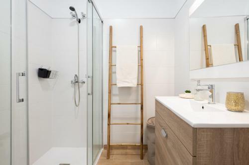 Apartamento Workfriendly 2br Apt 5 Min Walk To Beach - Wifi
