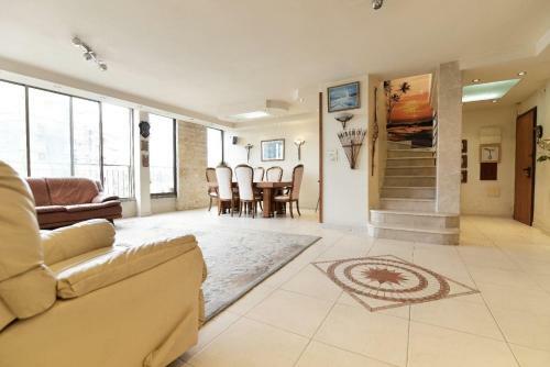 Cozy Room In Shared Apartment (penthouse)