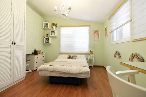 Cozy Room In Shared Apartment (penthouse)
