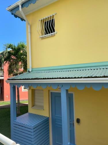 Apartamento Maison Mitoyenne , Piscine,citerne, Jardin, Parking, Plage