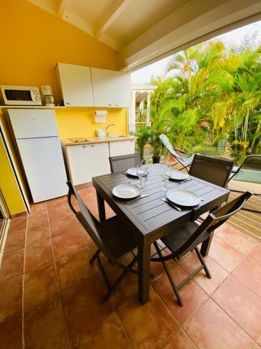 Apartamento Maison Mitoyenne , Piscine,citerne, Jardin, Parking, Plage