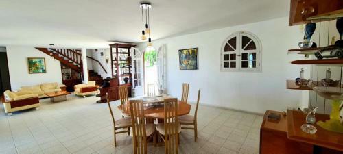 Villa Catal�ya