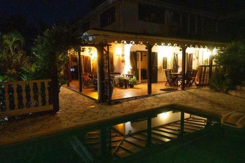 Hostal Les Hauts De Terrasson