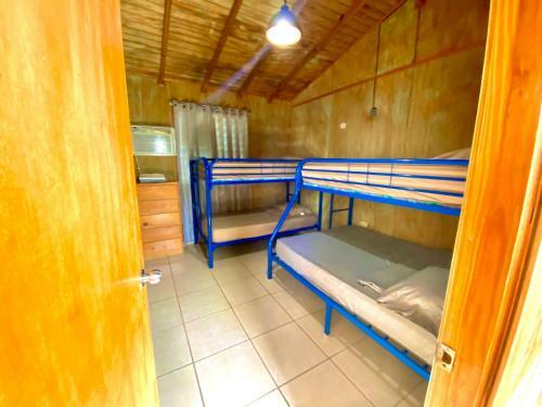 La Casita Amarilla