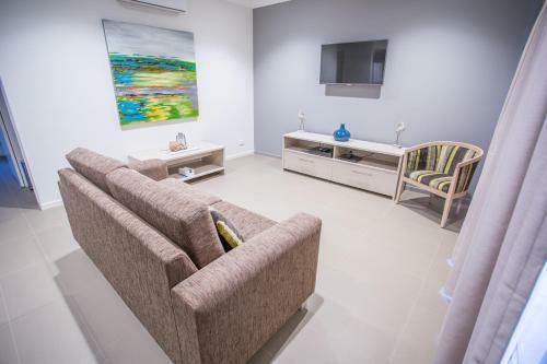 Spinifex Motel And Serviced Apartments