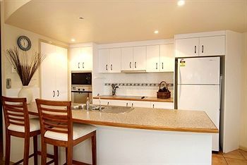 Aparthotel Mediterranean Beachfront Apartments