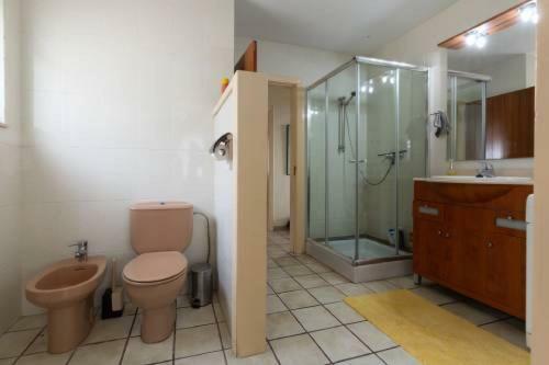 Lloret de Mar -villa Sleeps 9 With Pool , Seaview, Wifi, Streamingservices