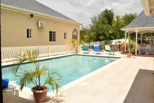 Day-o And Daylight Villas