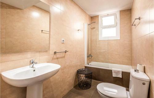 Nice Apartment In Lloret de Mar With Wifi And 1 Bedrooms