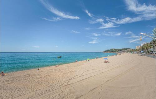 Nice Apartment In Lloret de Mar With Wifi And 1 Bedrooms