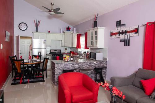 The Oasis Ii, Caymanas Country Club