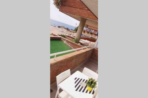 Apartamento Enfrente de La Playa de Lloret Totalmente Reformado