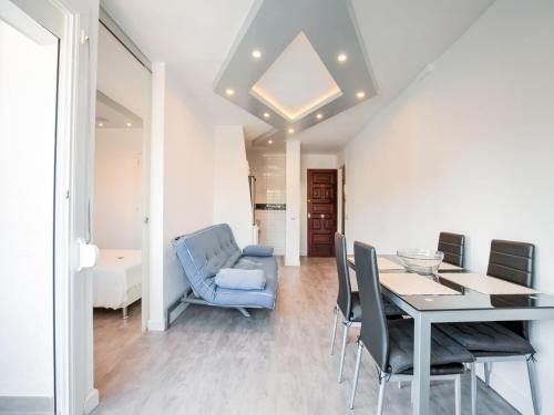 Nice Apartment In Catalu�a On The Mediterranean