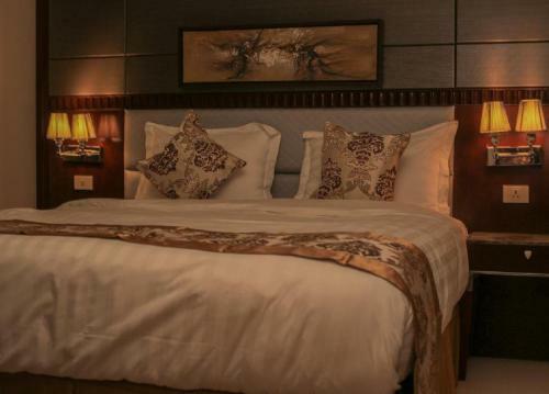 The 40th Pearl Hotel Suites
