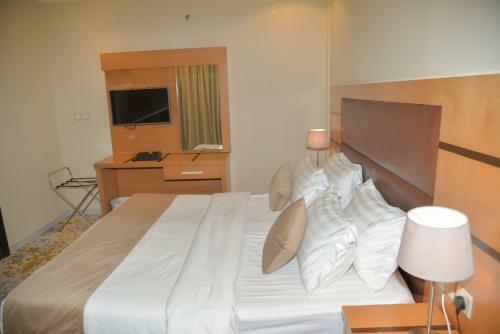 Ozone Hotel