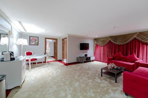 Wa Hotel