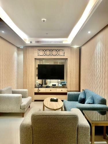 Mirnian Hotel