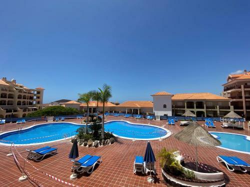 Los Cristianos Dinastia Apartments