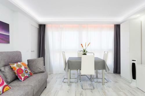 Apartamento 63 Los Cristianos Sea Front