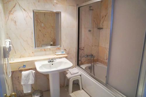 2-bedroom 4-star Apartment In Los Christianos