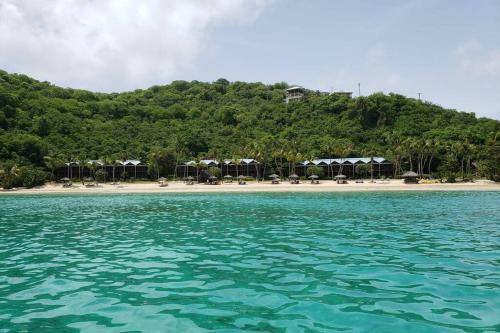Hostal Bay View Studio Apartment 3c - Canouan Island