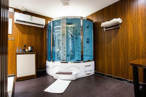 Golden Bujari Hotel-kyan ????? ?????? ???????