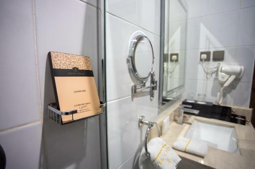 Golden Bujari Hotel-kyan ????? ?????? ???????