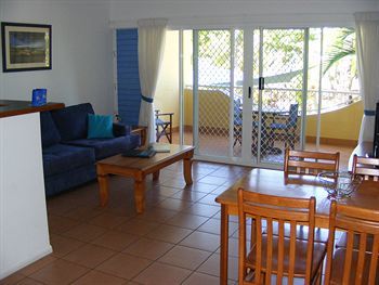 Aparthotel The York Beachfront Holiday Apartments