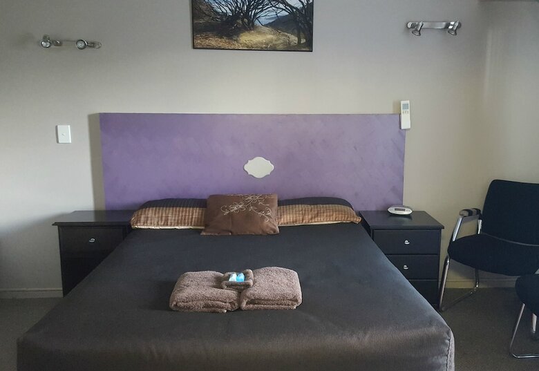 Meeniyan Motel