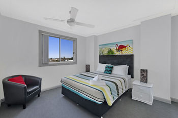 Sandy Cove Apartments