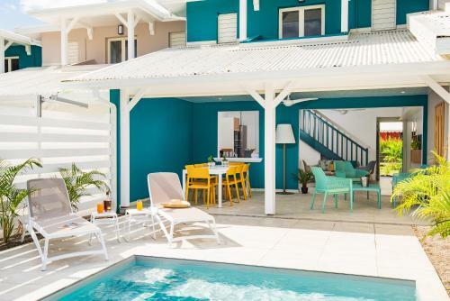 Villas Rock & Beach