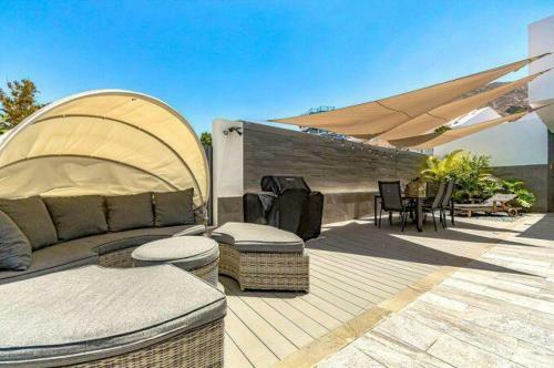 Luxury Villa Tropical Private Heated Pool