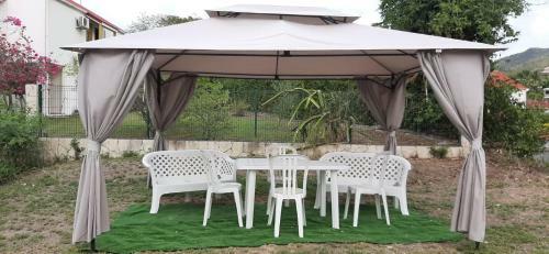 La Villa Du Rocher Du Ga�ac Avec Spa