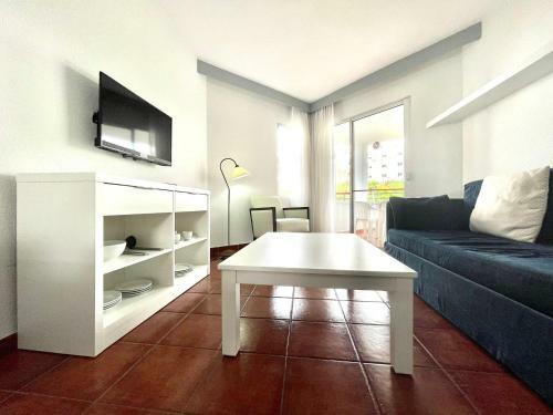 Apartamento Con Balcon, Piscina, Cerca Playa En Tenerife Sur