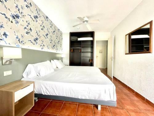 Apartamento Con Balcon, Piscina, Cerca Playa En Tenerife Sur