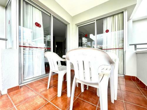 Apartamento Con Balcon, Piscina, Cerca Playa En Tenerife Sur