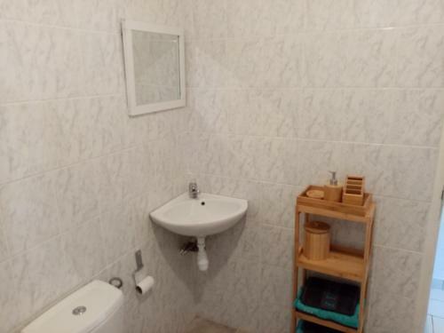 Comme Chez Vous.
