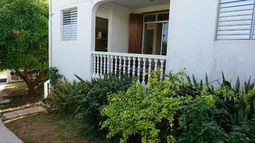 Bas de Villa 80m2 En Toute Intimit� � 500 Metres de La Plage