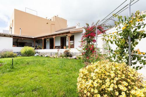 Home2book Luxury El Bebedero de Los Sauces's House